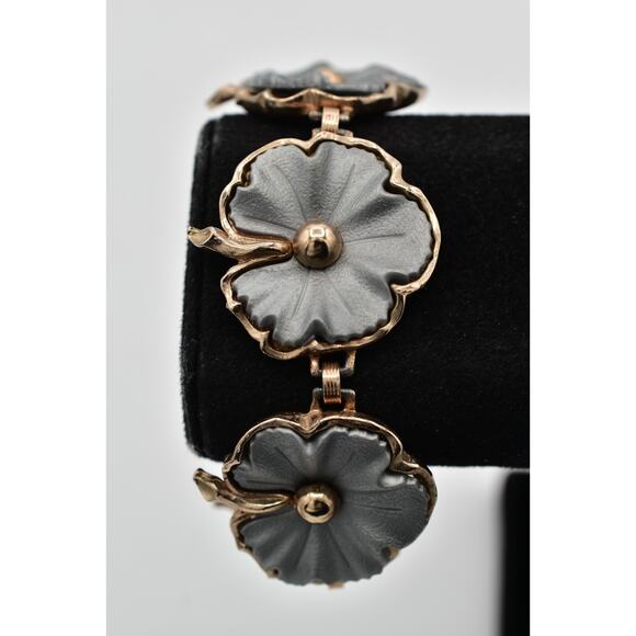 Vintage 7.5" Flower Bracelet Linked Chain Matte Gray Chunky Gold Tone 1960s BinO - Picture 1 of 12